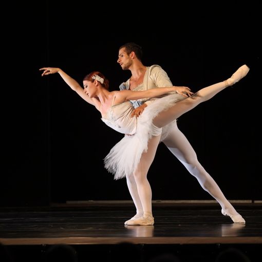 Il Lago dei Cigni, Lo Schiaccianoci e Carmen: la danza torna a Villadossola