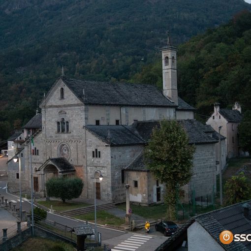 &quot;Natale sotto il campanile&quot;: una mostra di presepi e alberi artigianali