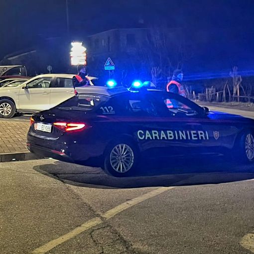 Crevola, due persone denunciate: una guidava senza assicurazione, l'altra senza patente