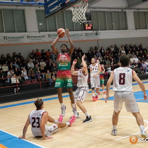 Basket, anticipi per la Findomo Pediacooph24 e la Paracchini Expo Foma
