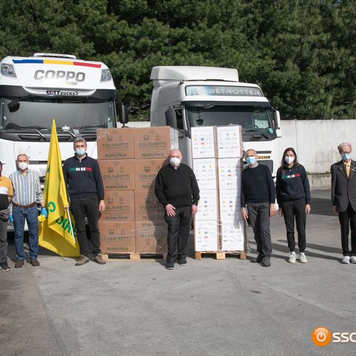 Oltre 1600 chili di cibo donati da Coldiretti alle parrocchie di Domo e Villa FOTO
