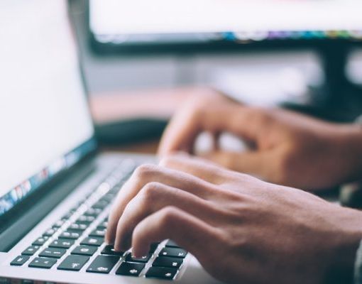 Poste: un servizio per spedire raccomandate, lettere e telegrammi direttamente da pc o smartphone