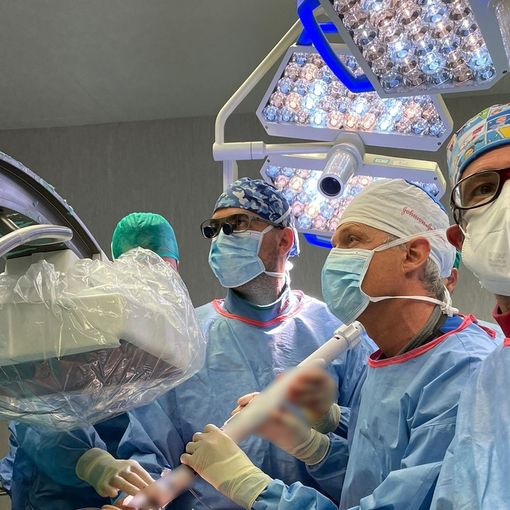 Nuovo intervento all'avanguardia per l'equipe del cardiochirurgo di origini ossolane Andrea Audo