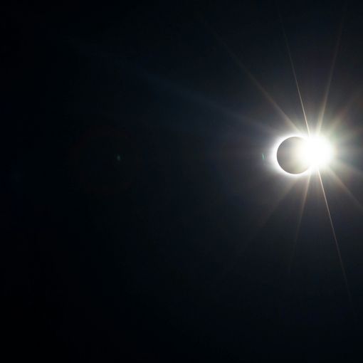 Eclissi solare parziale nei cieli del Piemonte: come osservare il fenomeno