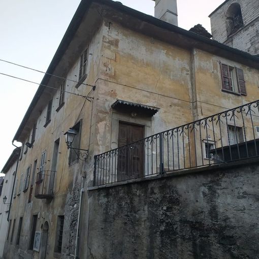 &quot;Una casa per tutti&quot;: a buon punto i lavori per  gli appartamenti nell'ex sede parrocchiale