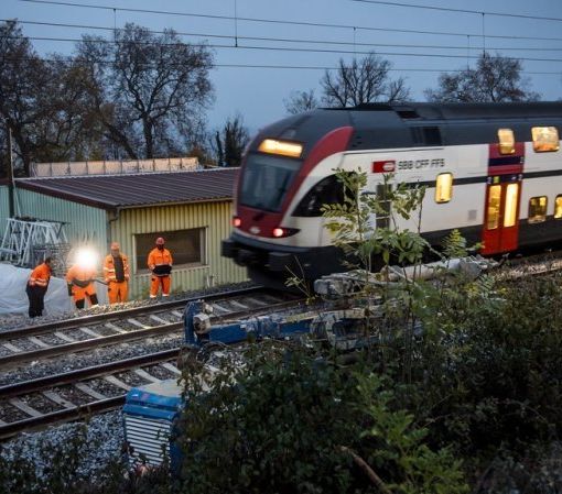 Sempre interrotta la circolazione ferroviaria fra Ginevra e Losanna