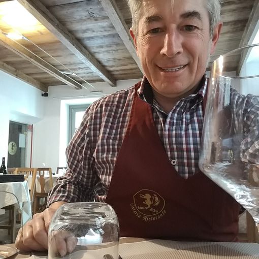 Il Ristorante Leon d’Oro apre la sala interna: “Il clima di Vigezzo non è quello della Sicilia”