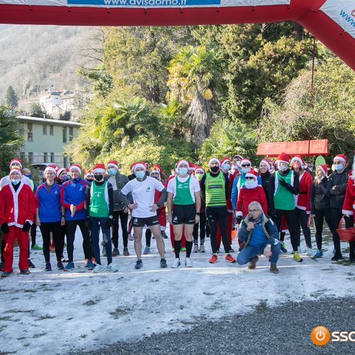 A Crevoladossola torna la corsa benefica dei Babbi Natale