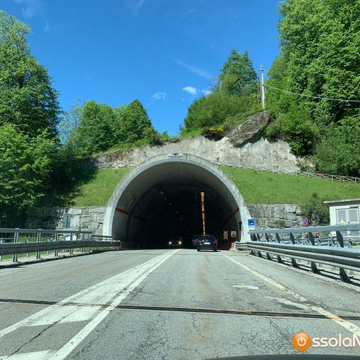 Lavori nella galleria Paiesco: senso unico alternato in orario notturno
