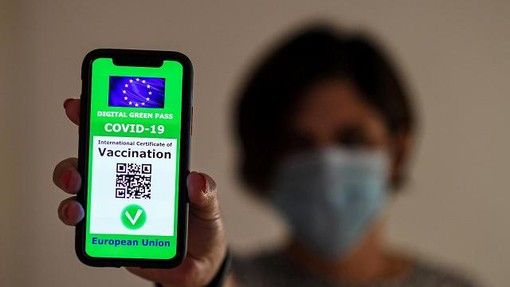 In Svizzera niente green pass per ristoranti, bar e teatri