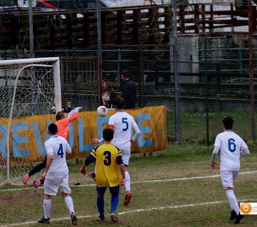 Un Villa formato trasferta sale al secondo posto in classifica    FOTO