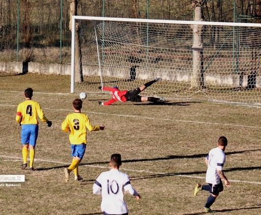 Nelle foto: Crevolese-Comignago finita 1 a 1