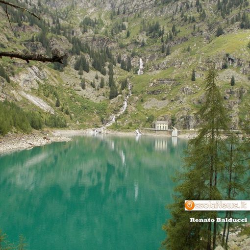 Il lago di Campliccoli in alta Valle Antrona