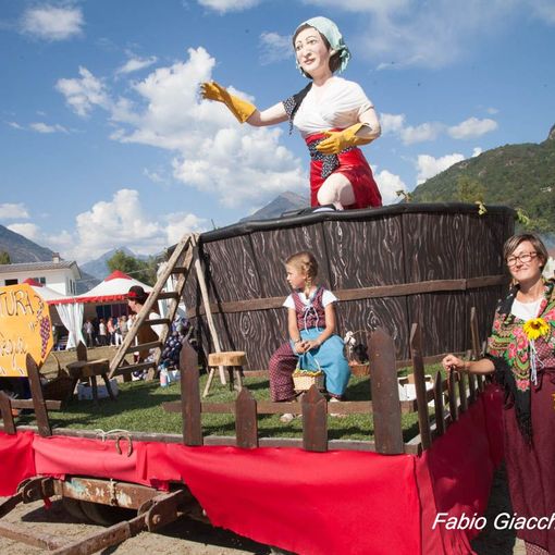 Festa dell’Uva: è il giorno della grande sfilata