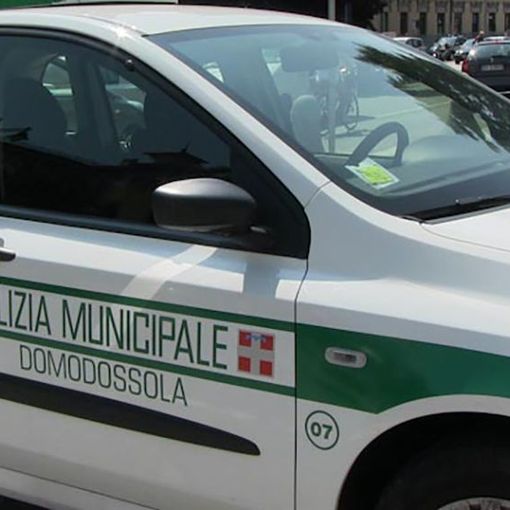 Provocano tre incidenti e fuggono, individuati grazie alle telecamere di sorveglianza