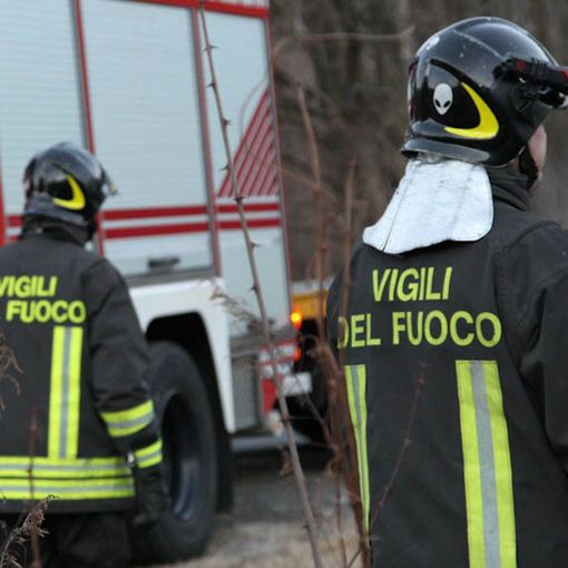 Frana a Montecrestese sulla strada che porta a Nava