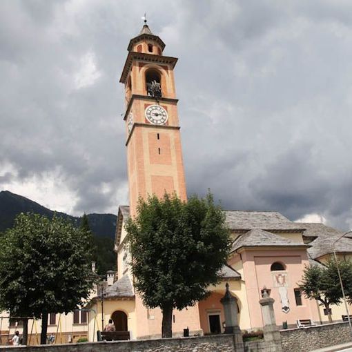 &quot;Pensando al Natale&quot;: i bambini di Druogno si preparano ad addobbare l'albero