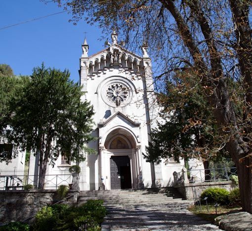 Caccia alle uova per i bambini dell'oratorio di Vogogna