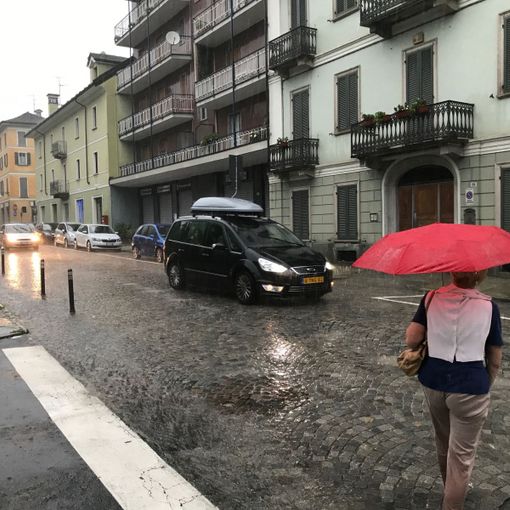 MeteoSvizzera: “Piogge intense dalla serata, domani temporali con accumuli consistenti”