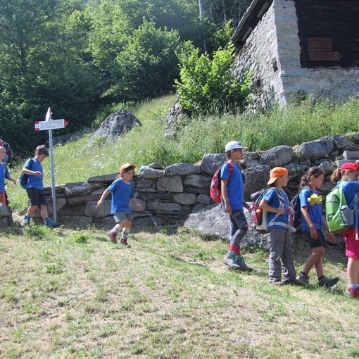 Il Cai per la scuola: 800 studenti del Vco in cammino nella natura