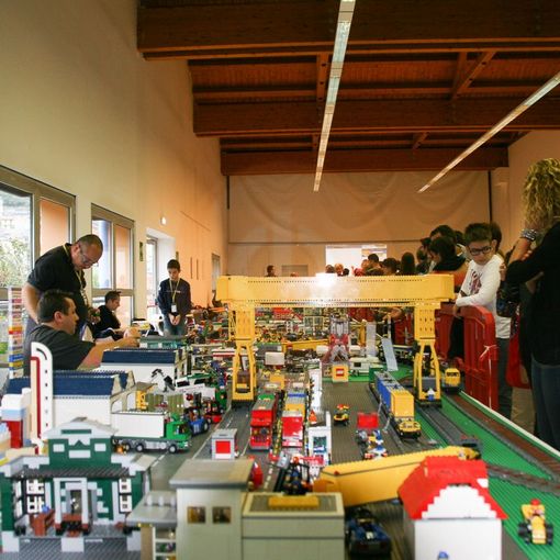 Esposizione e gioco con i Lego a Masera