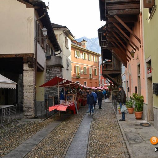 Ai mercatini di Domodossola anche la Piazza della Solidarietà