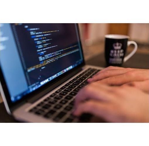Grido d'allarme in Svizzera: c'è penuria di informatici