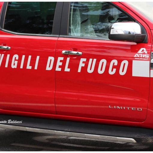 A fuoco una baita ad Antrona. Nel rogo morto il cane dei proprietari