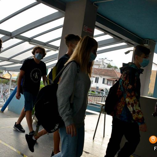 Ecco tutte le novità per la gestione dei casi di positività in classe