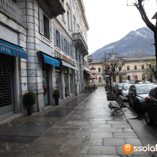 Piemonte resta in zona rossa, dal 3 al 5 aprile si potrà fare visita a congiunti e amici una sola volta al giorno