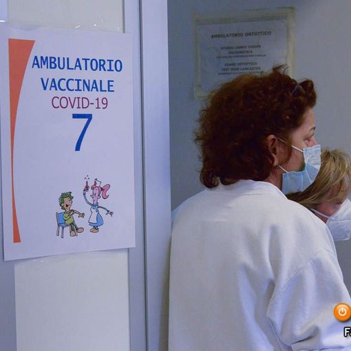 Covid, continuano a calare contagi e ricoveri in tutta la Regione