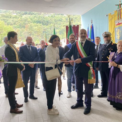 Crevoladossola investe sul futuro: inaugurata la nuova scuola elementare FOTO E VIDEO