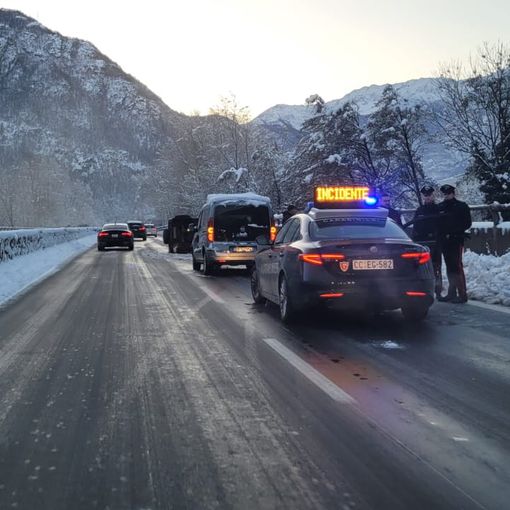 Doppio incidente, chiusa la superstrada