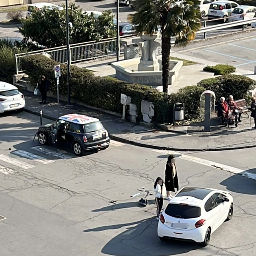 Domo scontro tra due auto in via Romita