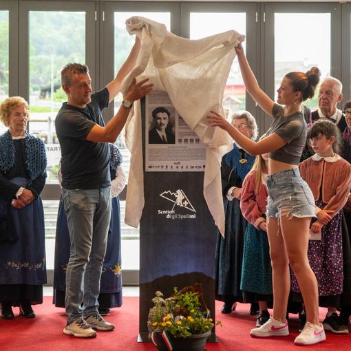 Grande partecipazione alla serata dedicata al partigiano Luigi Fradelizio, ucciso 80 anni fa