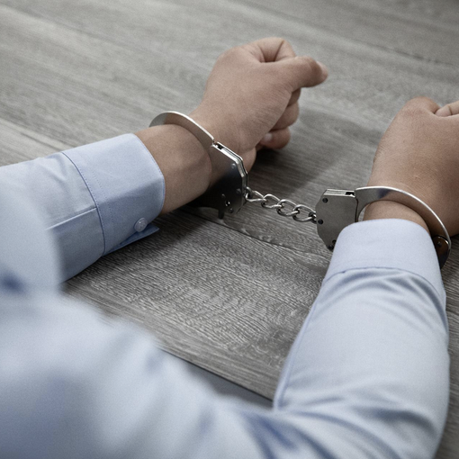 Estorsione e stalking all’ex impiegato: tre arresti a Domodossola