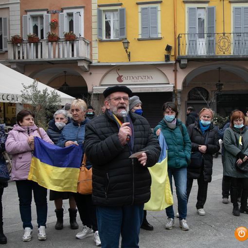 Manifestazione provinciale per la pace in Ucraina in piazza Mercato a Domo FOTO E VIDEO