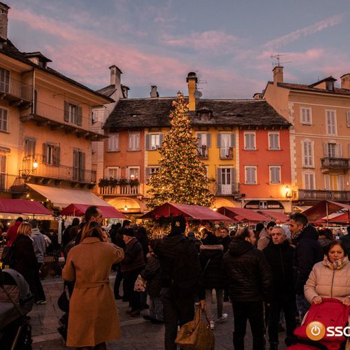 A Domodossola domenica con i mercatini e il concerto di Natale in Collegiata FOTO E VIDEO