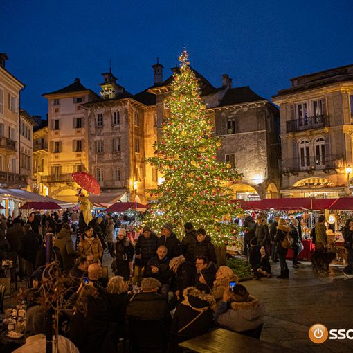 La magia dei Mercatini di Natale ha animato il sabato domese FOTO E VIDEO