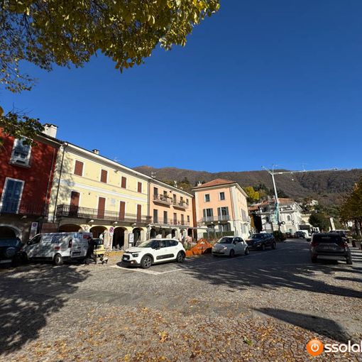 Mergozzo si veste a festa con i mercatini sul lungolago