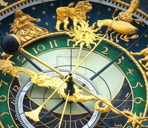 Cosa dicono le stelle: l'oroscopo di Corinne