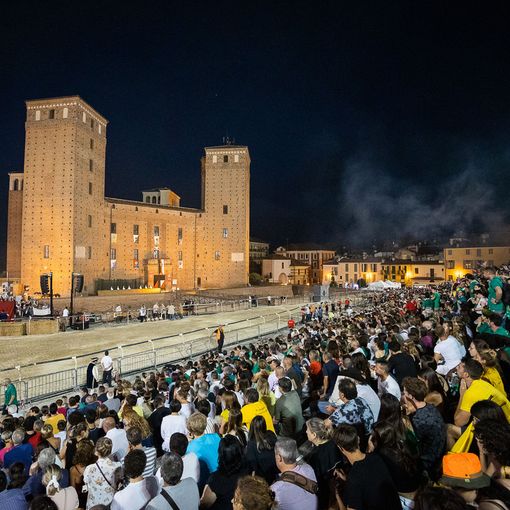 Grande festa a Fossano per il Palio: borgo Romanisio vince l'edizione della ripartenza