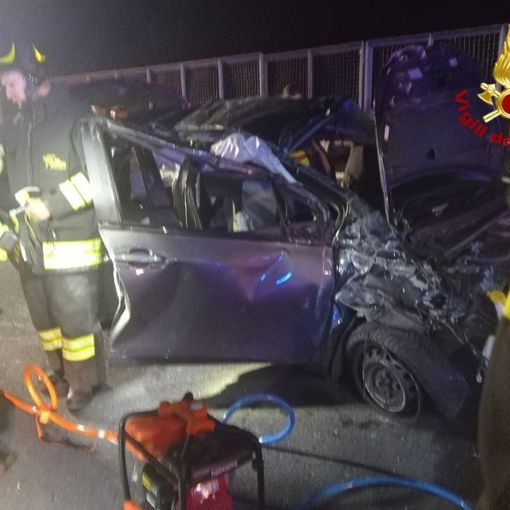 Schianto sulla superstrada a Mergozzo