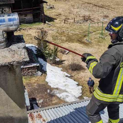 Macugnaga: incendio a una canna fumaria