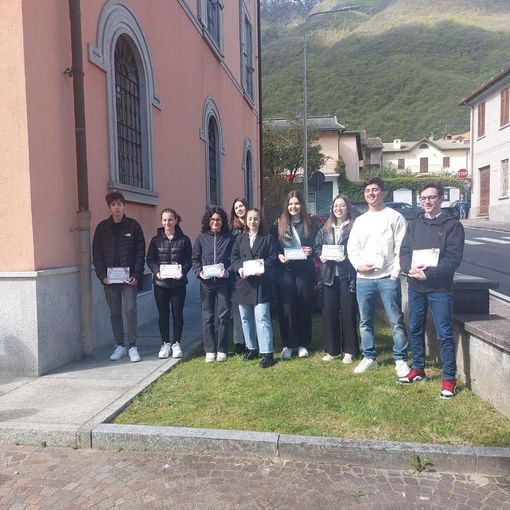 25 aprile: ai neodiciottenni di Pieve Vergonte in dono la Costituzione