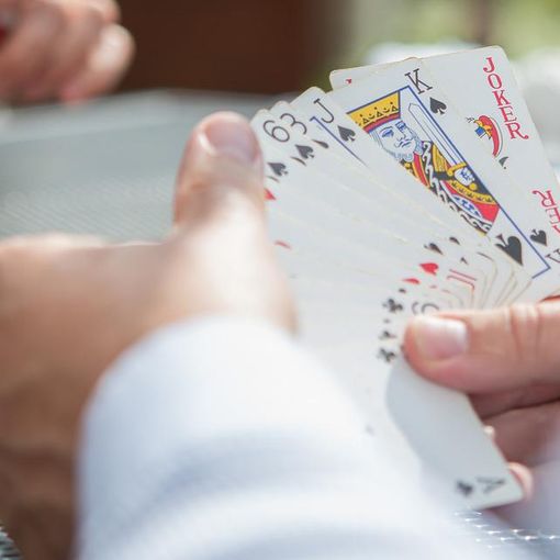 Nascita ed evoluzione dei più famosi giochi di carte