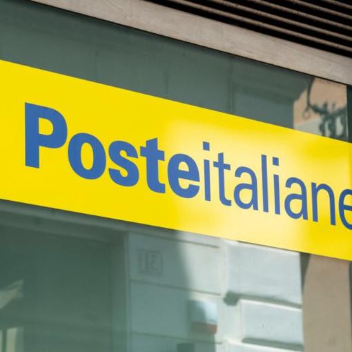 Negli uffici postali del Vco i francobolli e la cartolina per le festività natalizie