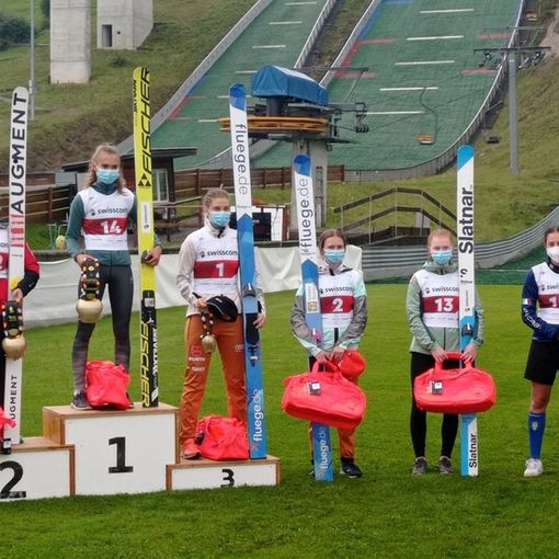Salto con gli sci - FIS Cup, buoni piazzamenti di Camilla Henni Comazzi a Einsiedeln