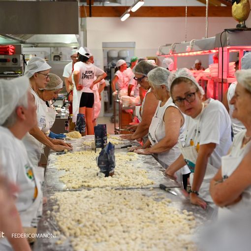 Lo spettacolo della fontane danzanti arriva alla Sagra della Patata