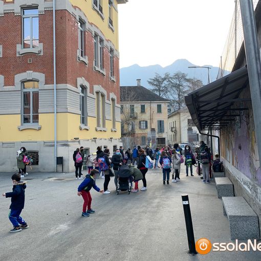 Lettera a Cirio e al premier Draghi: &quot;Come spieghiamo ai nostri figli che gli sforzi fatti da loro a scuola non sono serviti?&quot;